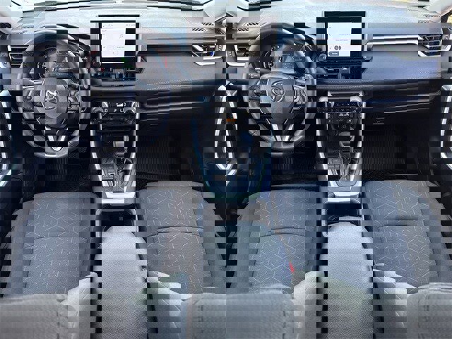 Used 2024 Toyota RAV4 XLE w/ Convenience Package image 11