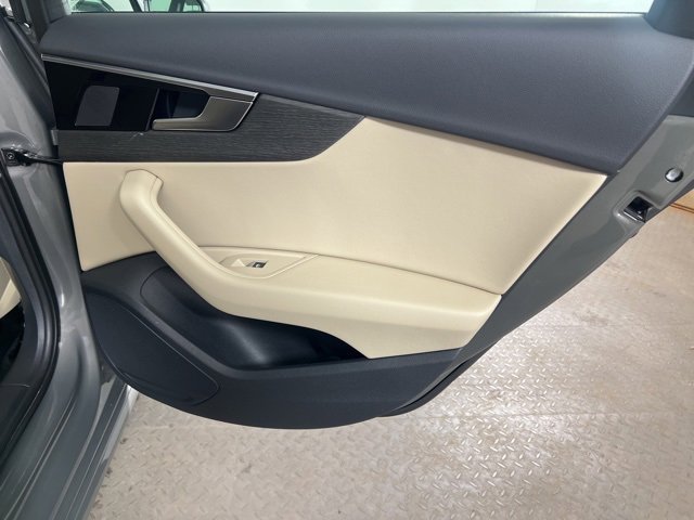 Used 2023 Audi A4 2.0T Premium w/ Convenience Package image 14