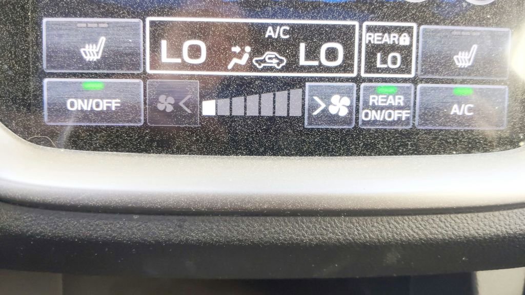 Used 2023 Subaru Ascent Premium image 25