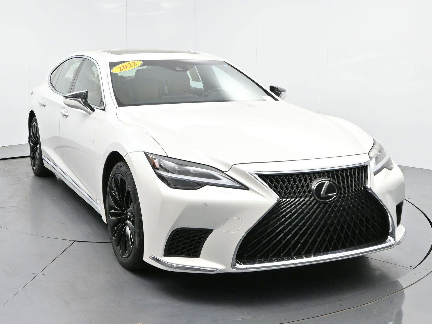 Used 2022 Lexus LS 500 w/ Accessory Package (Z1) image 2
