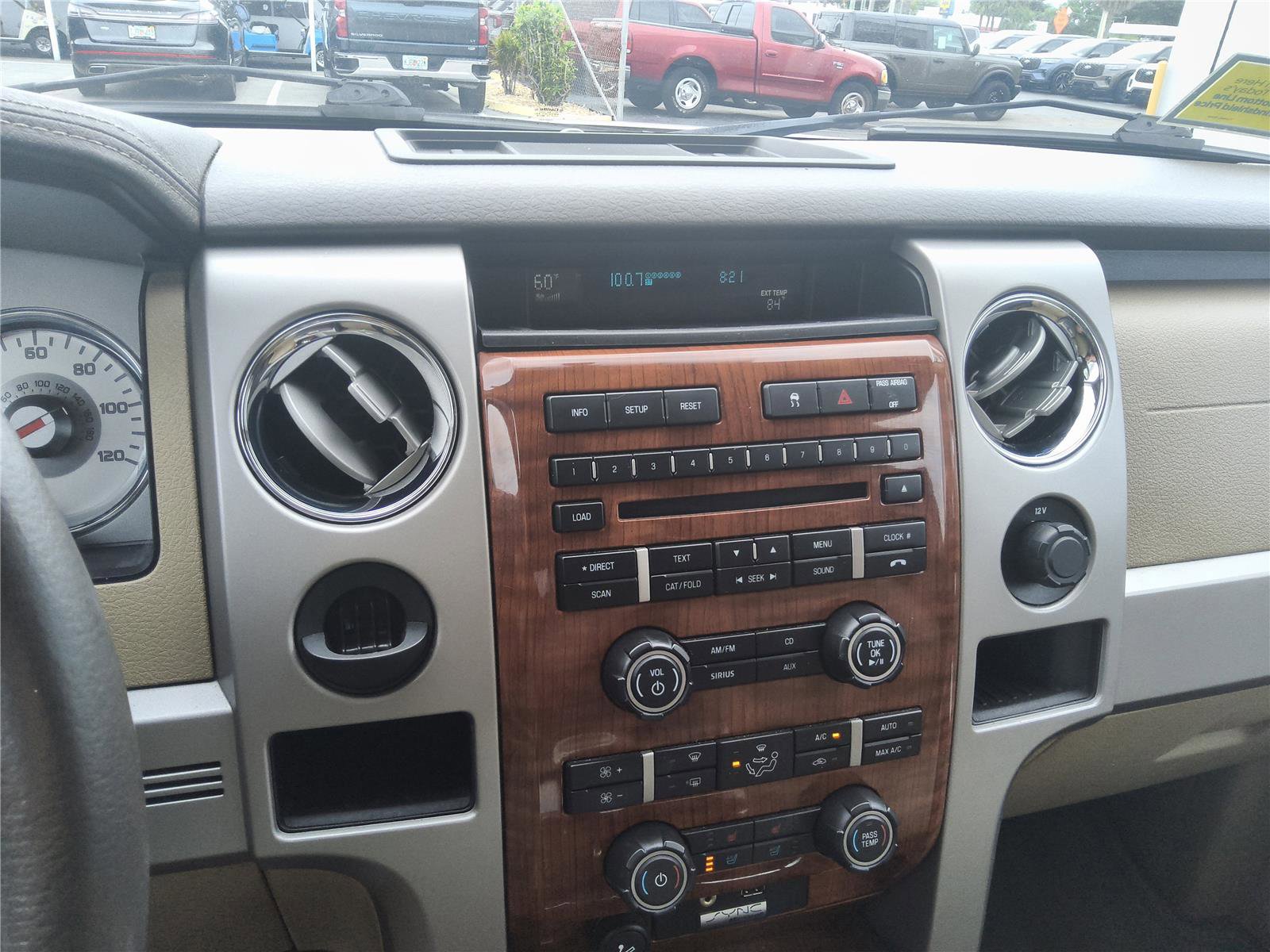 Used 2010 Ford F150 King Ranch RWD image 29