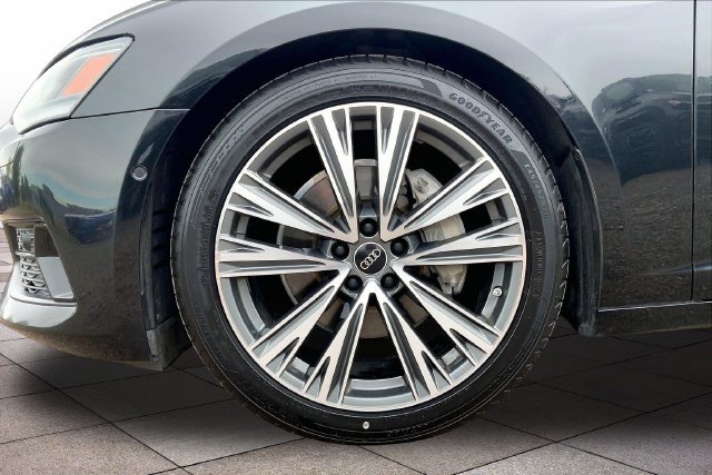 Used 2023 Audi A6 2.0T Premium w/ Convenience Package AWD/4WD image 9