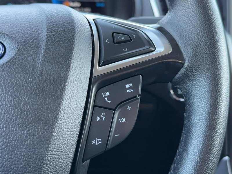 Used 2024 Ford Edge Titanium image 18