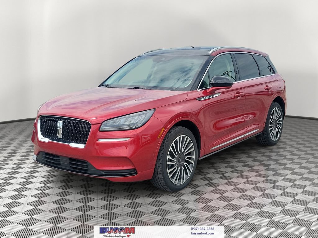 Used 2022 Lincoln Corsair AWD w/ Premium Package image 2