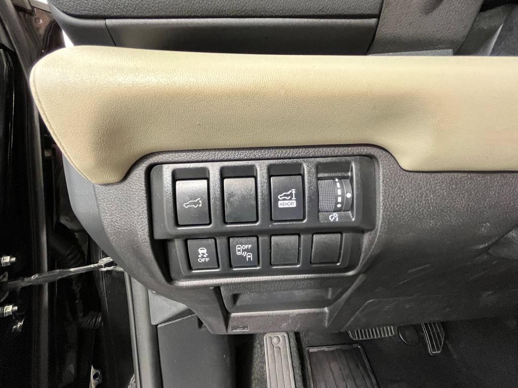 Used 2019 Subaru Ascent Limited AWD/4WD image 10