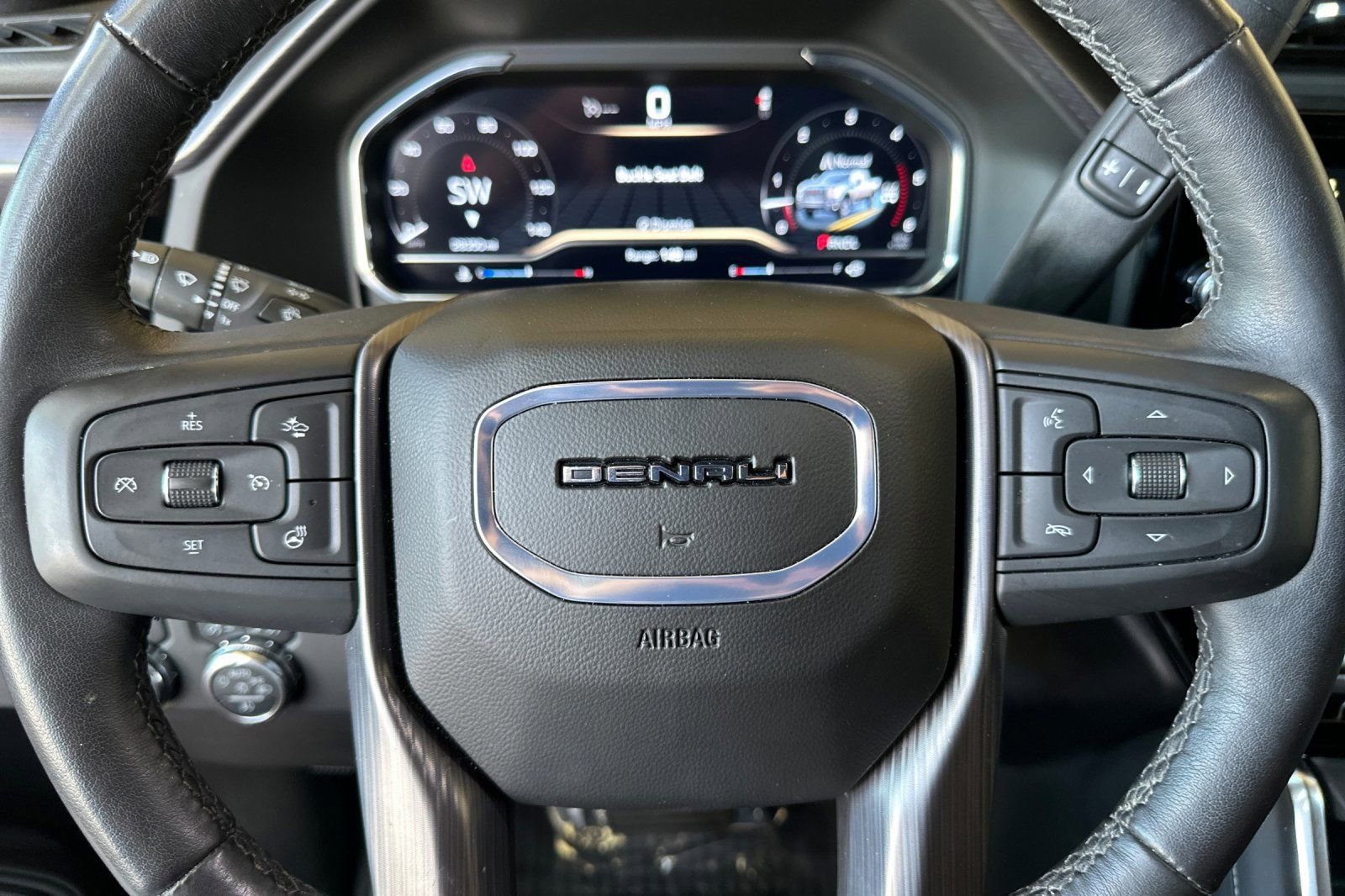 Used 2025 GMC Sierra 2500 Denali Ultimate AWD/4WD image 24