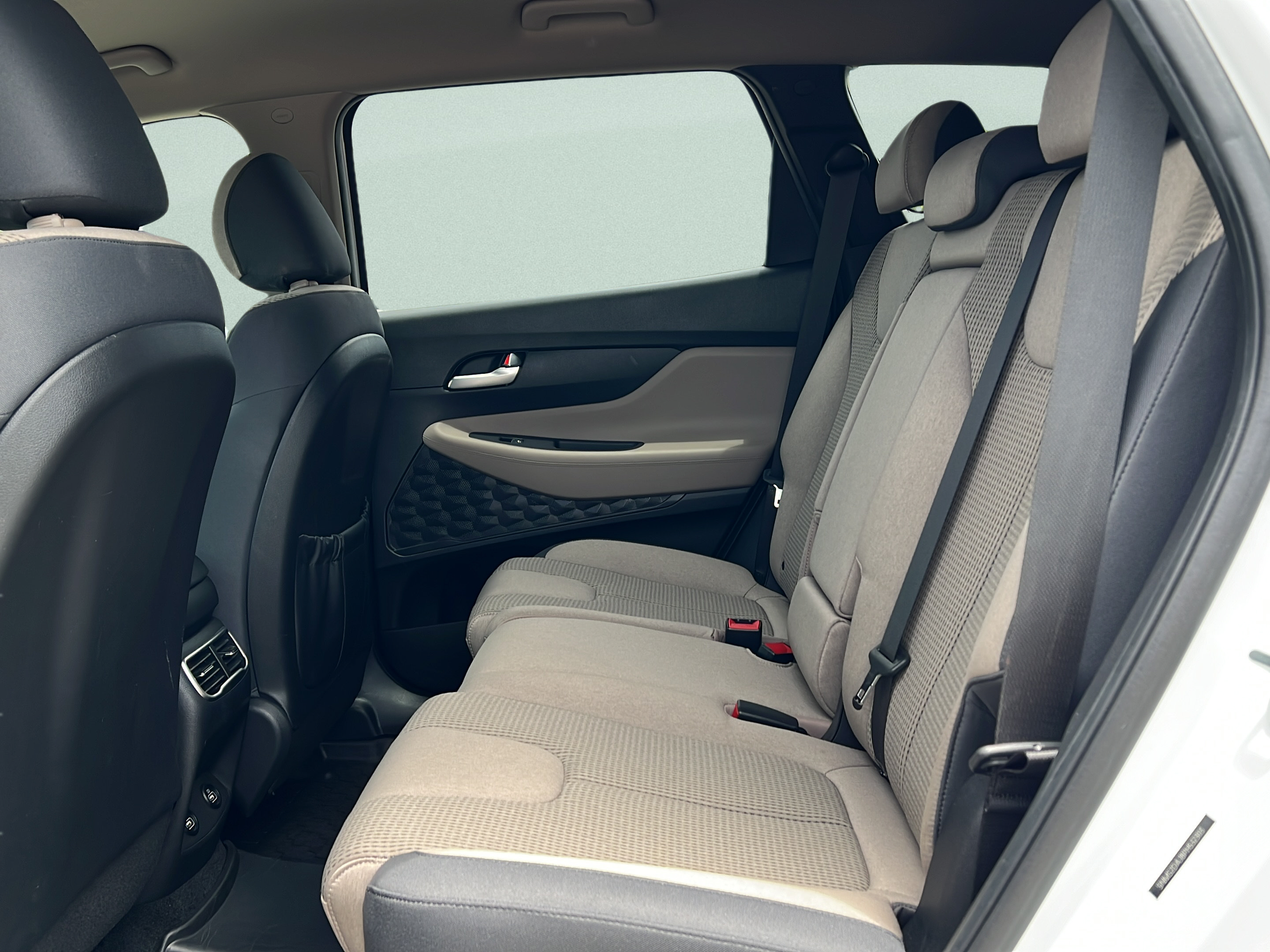 Certified 2023 Hyundai Santa Fe SEL w/ Cargo Package AWD/4WD image 10
