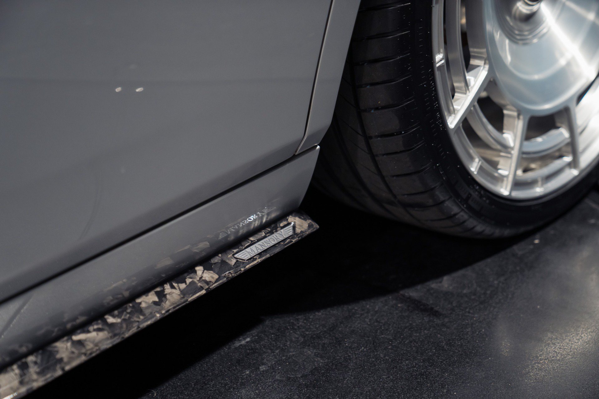 Used 2020 Rolls-Royce Phantom Sedan RWD image 43