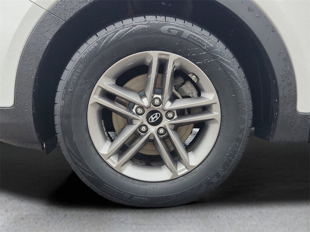 Used 2017 Hyundai Santa Fe Sport image 10