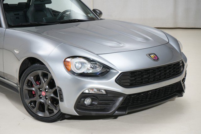 Used 2017 FIAT 124 Spider Abarth image 12