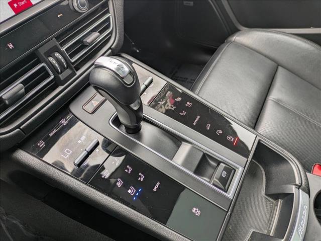 Used 2022 Porsche Macan image 12