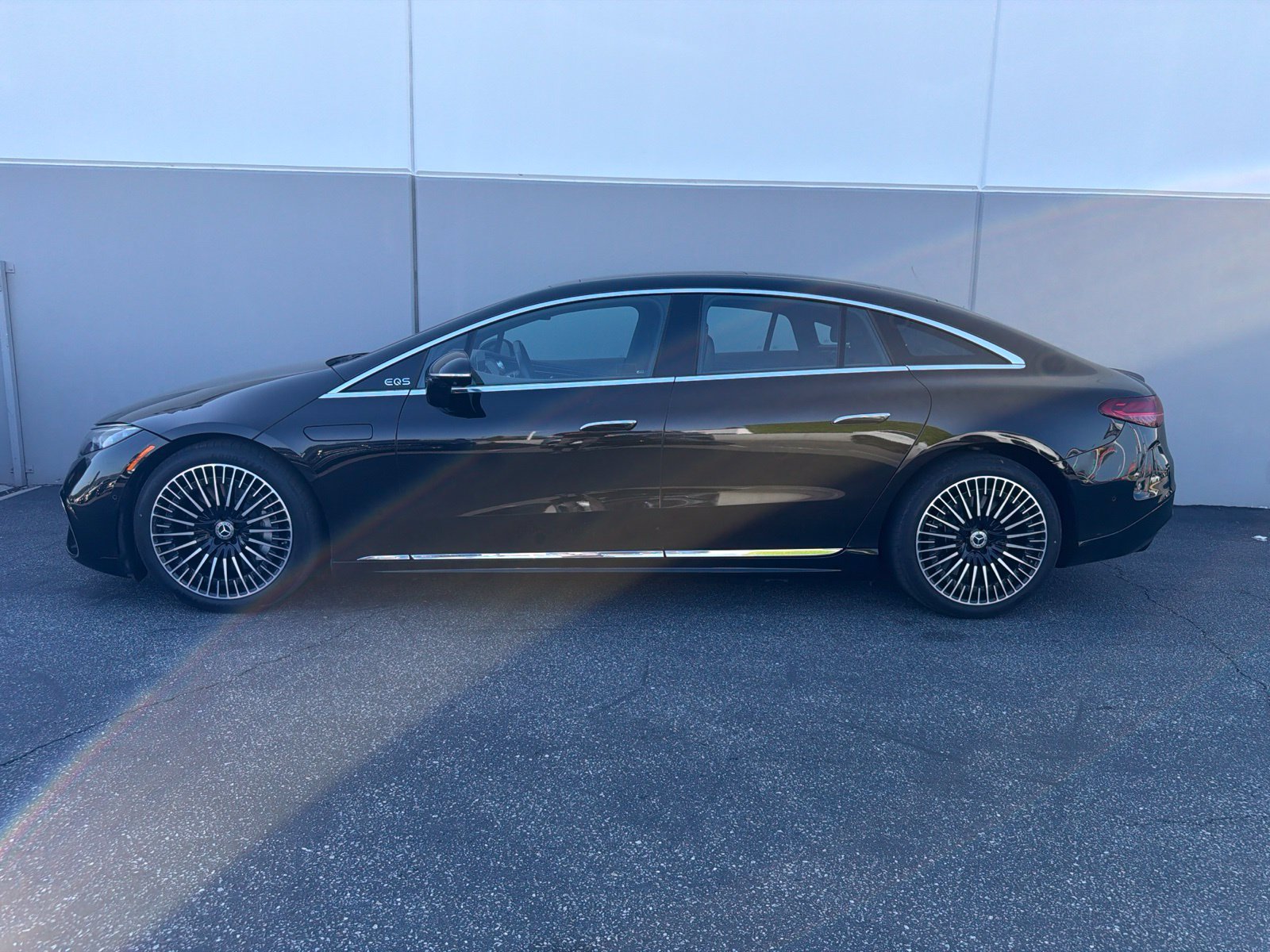 Used 2023 Mercedes-Benz EQS 450+ Sedan image 2