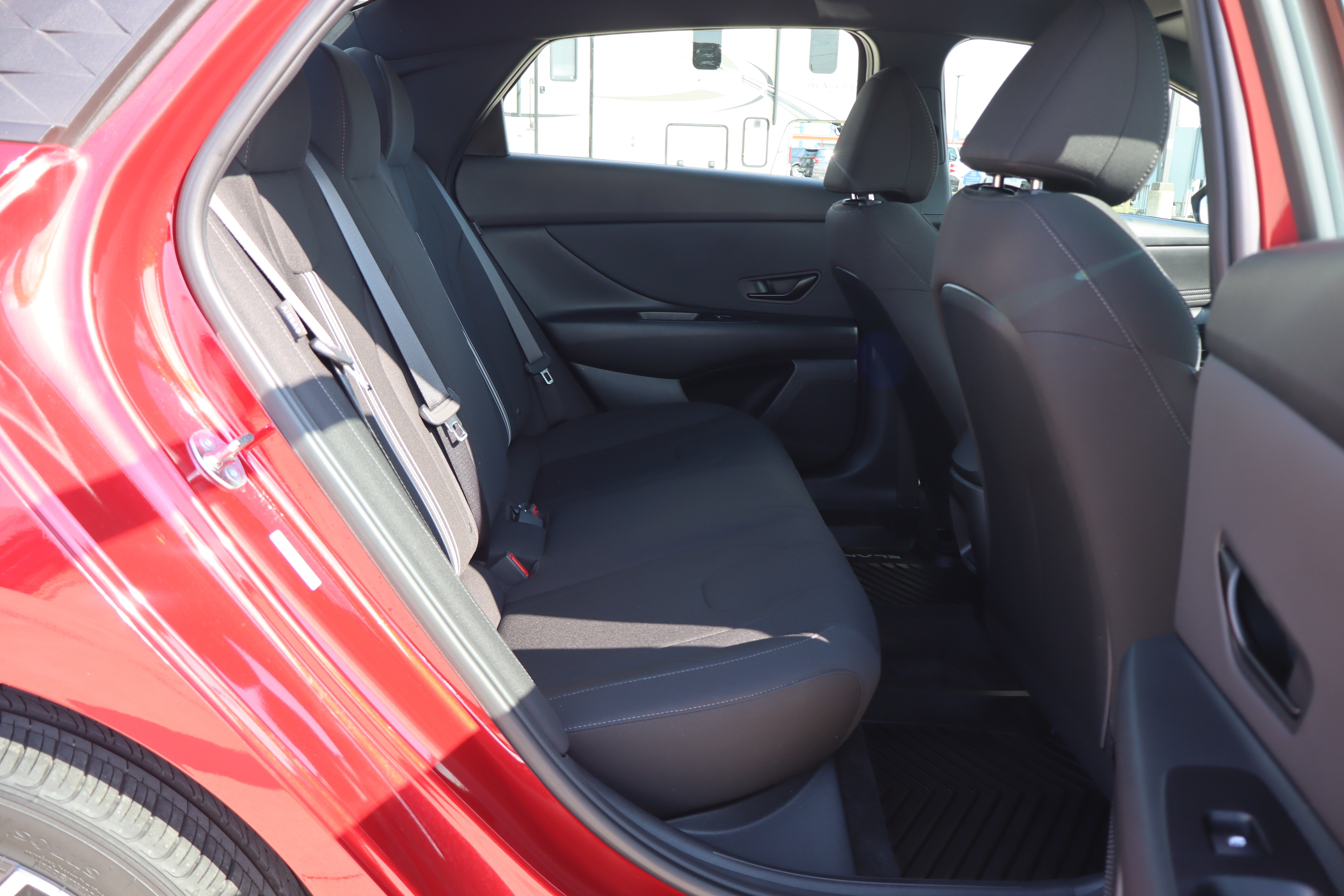 Used 2025 Hyundai Elantra Sport FWD image 11