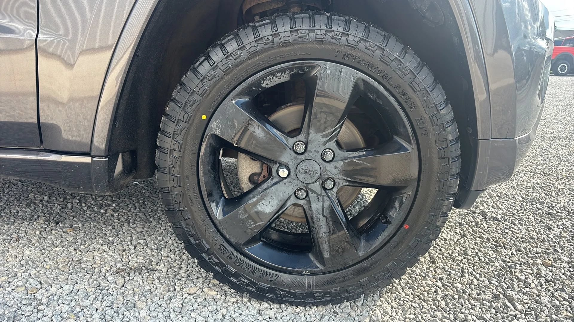Used 2015 Jeep Grand Cherokee Altitude AWD/4WD image 9
