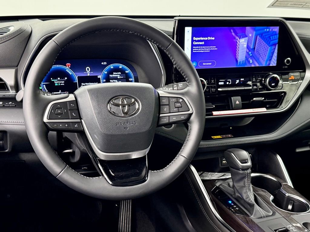 Used 2026 Toyota Highlander Platinum AWD/4WD image 35