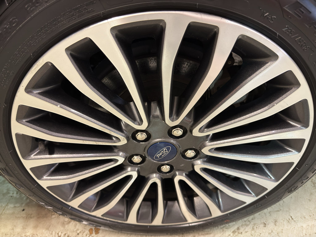 Used 2018 Ford Fusion Titanium AWD/4WD image 35