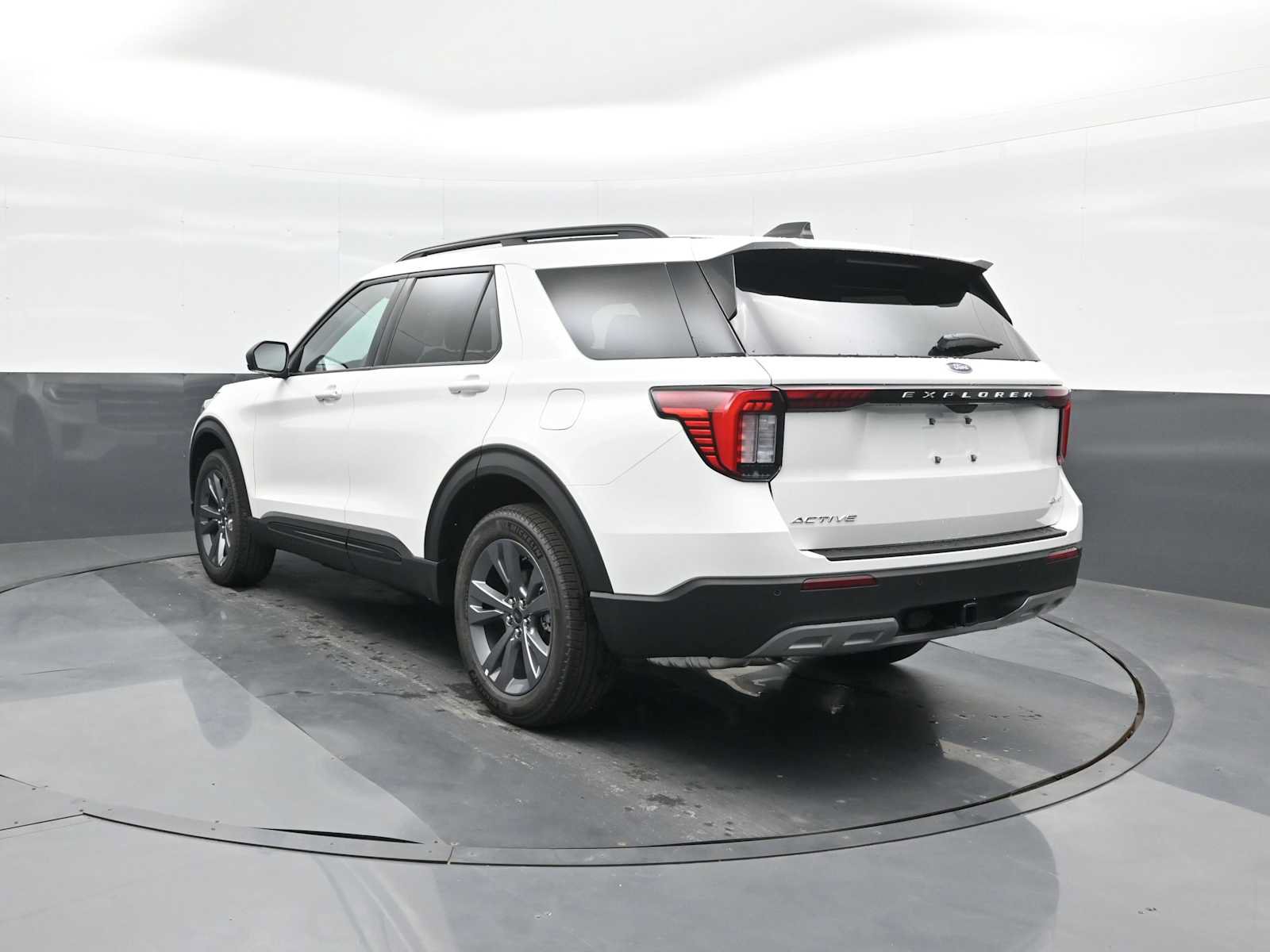New 2026 Ford Explorer Active w/ Active Comfort Package AWD/4WD image 6