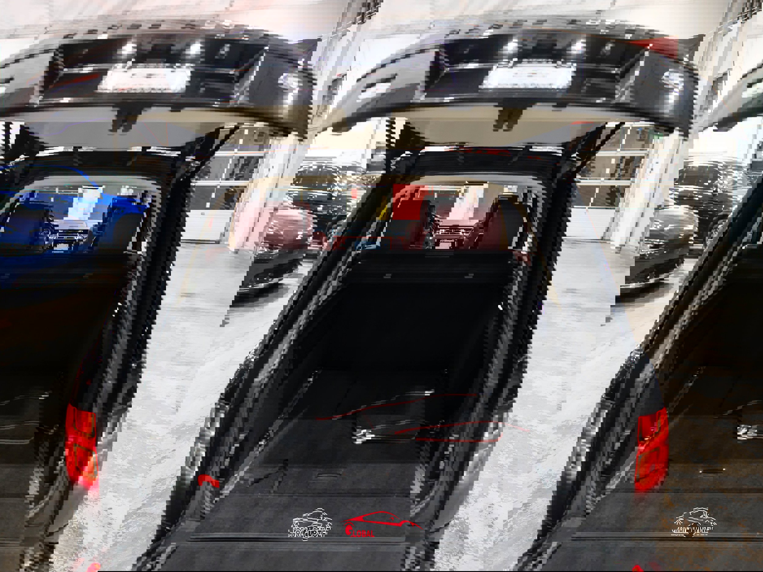 Used 2014 Land Rover Range Rover Autobiography image 57