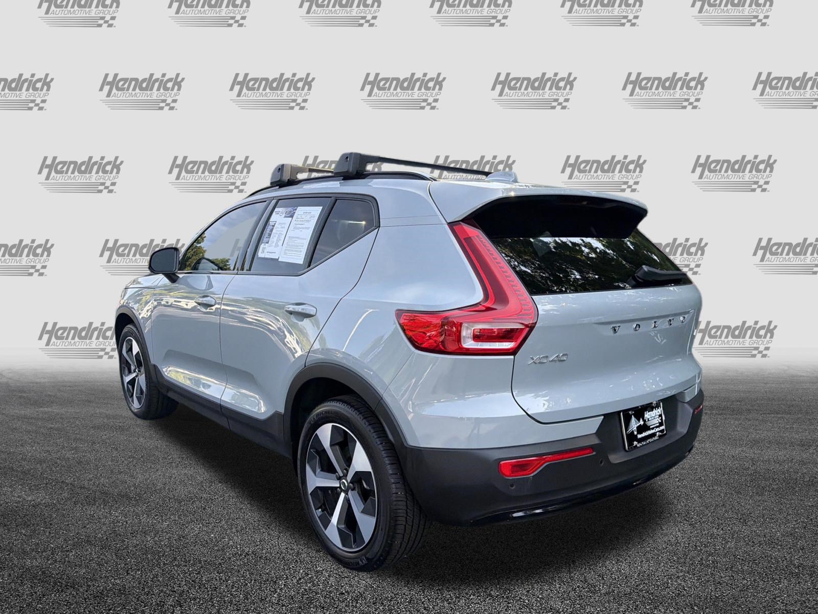 Certified 2026 Volvo XC40 B4 Core FWD image 8