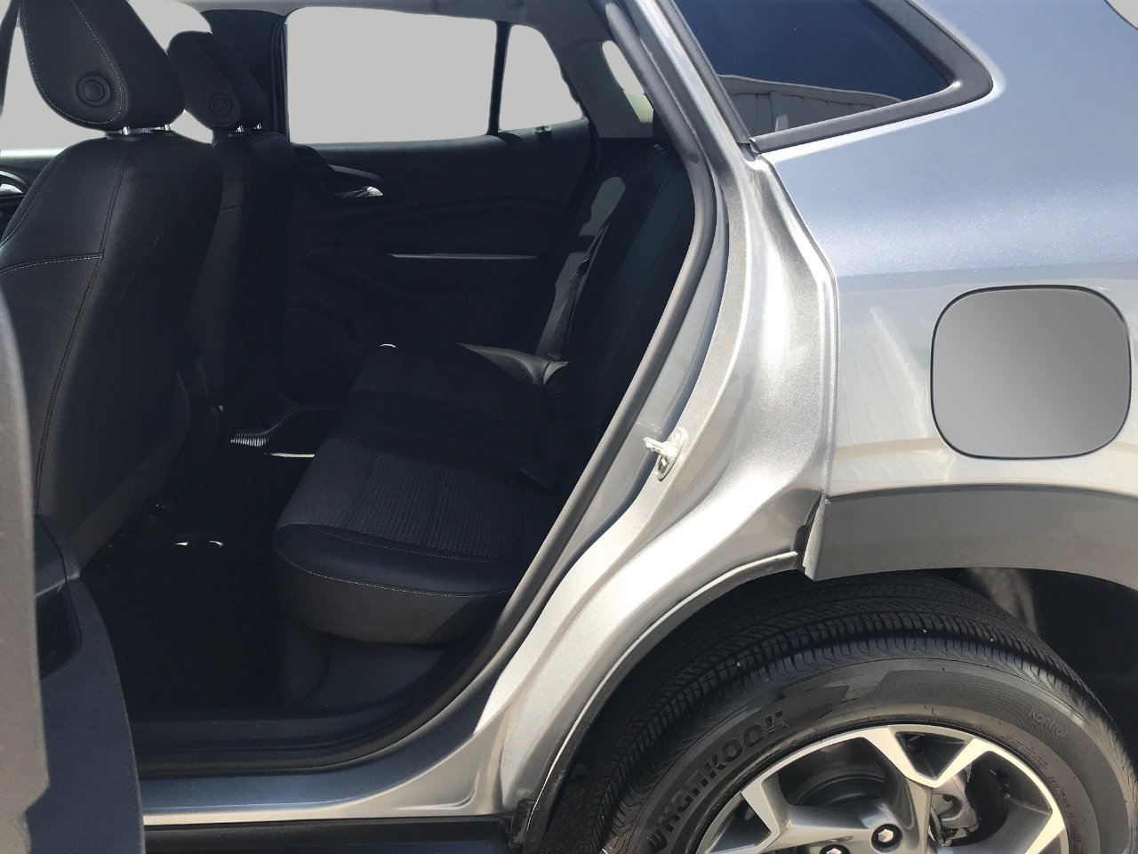 Used 2025 Chevrolet Trax LT FWD image 21