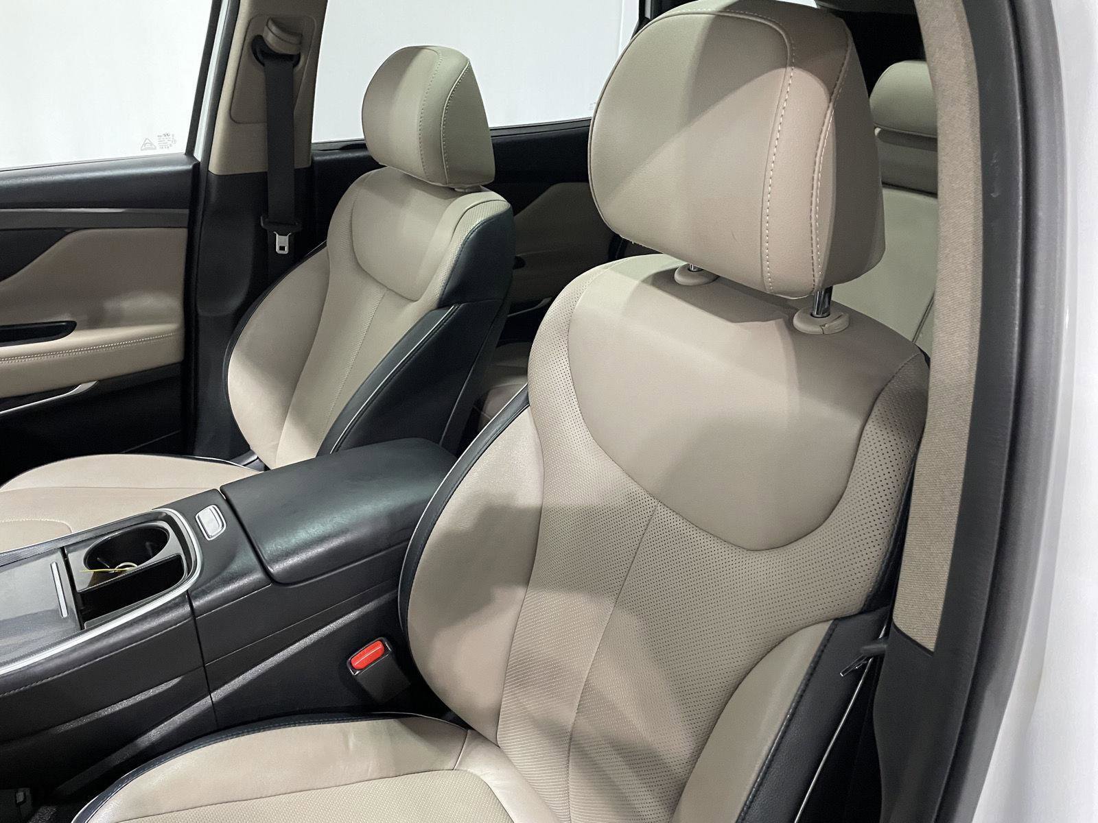 Used 2022 Hyundai Santa Fe Limited image 18