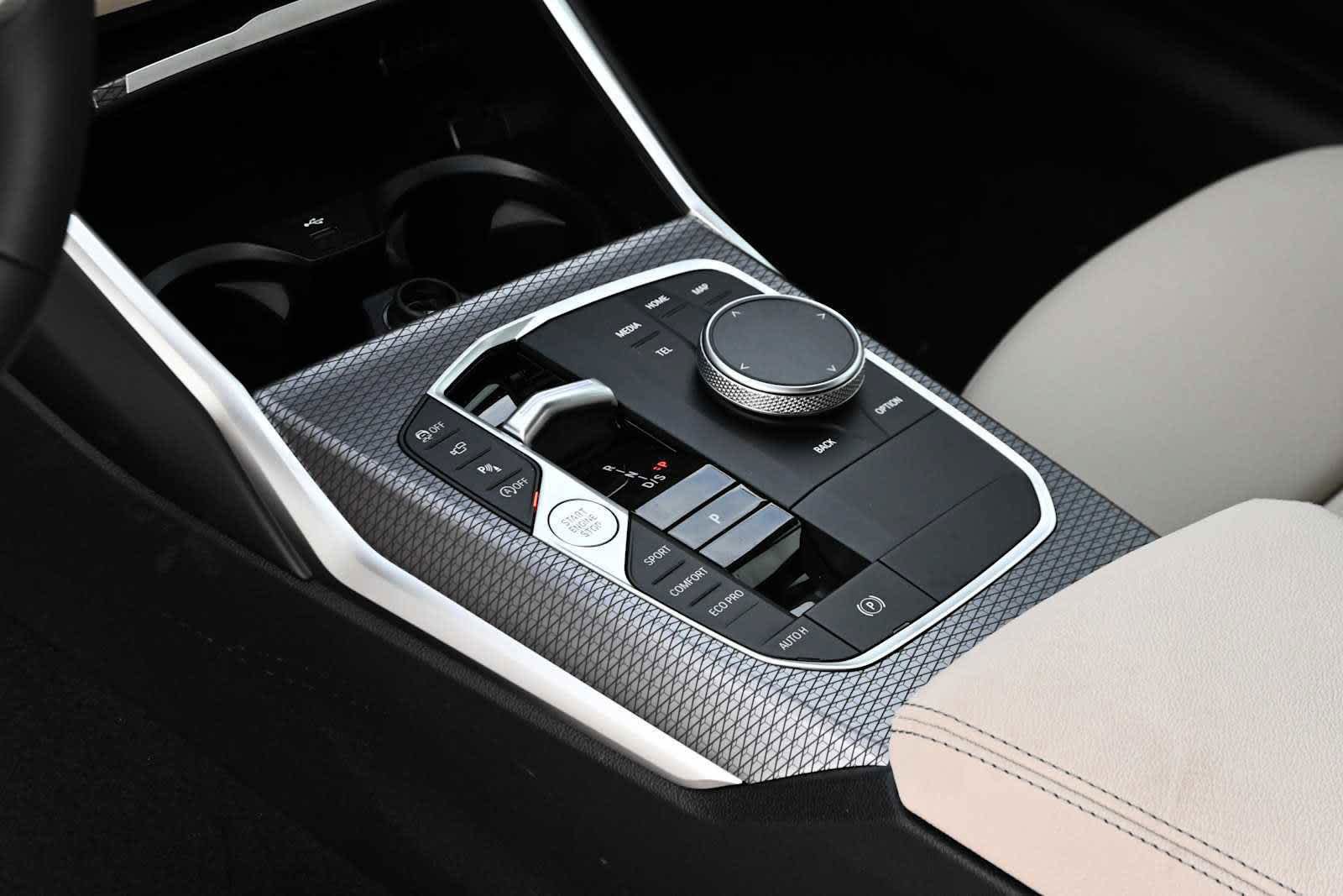 Used 2026 BMW 330i Sedan w/ Premium Package RWD image 19