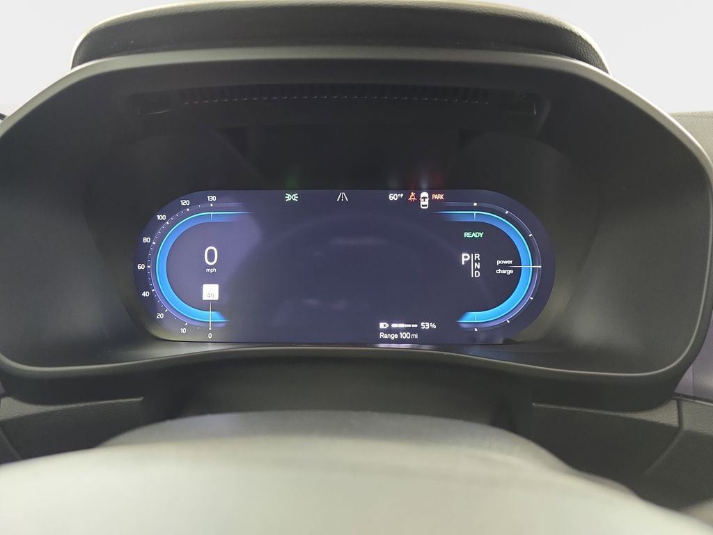 Used 2023 Volvo C40 P8 Recharge Ultimate image 22