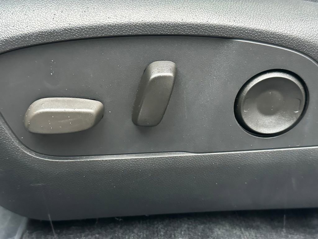 New 2026 Chevrolet Blazer EV RS image 21