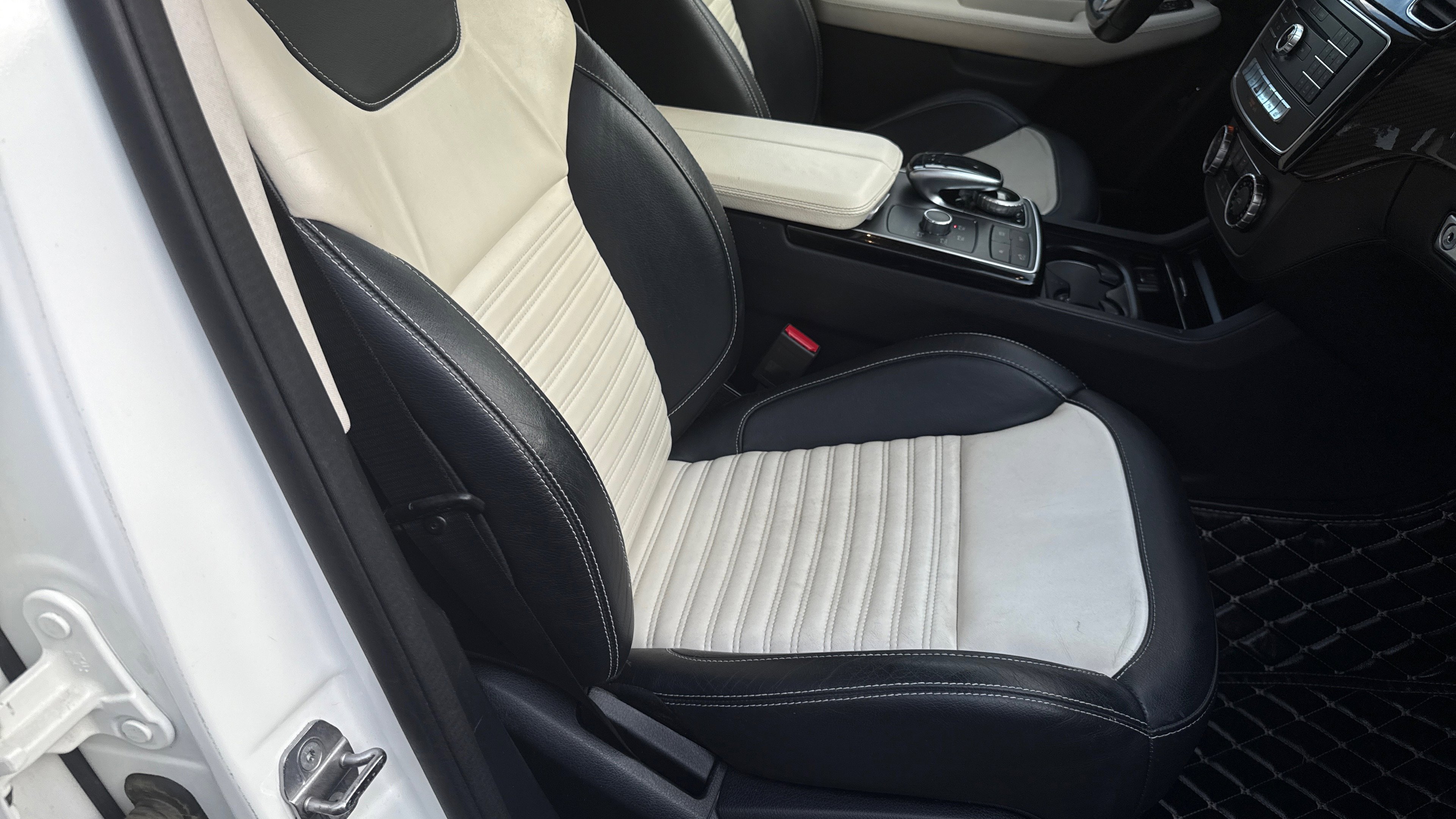 Used 2019 Mercedes-Benz GLE 43 AMG 4MATIC image 47