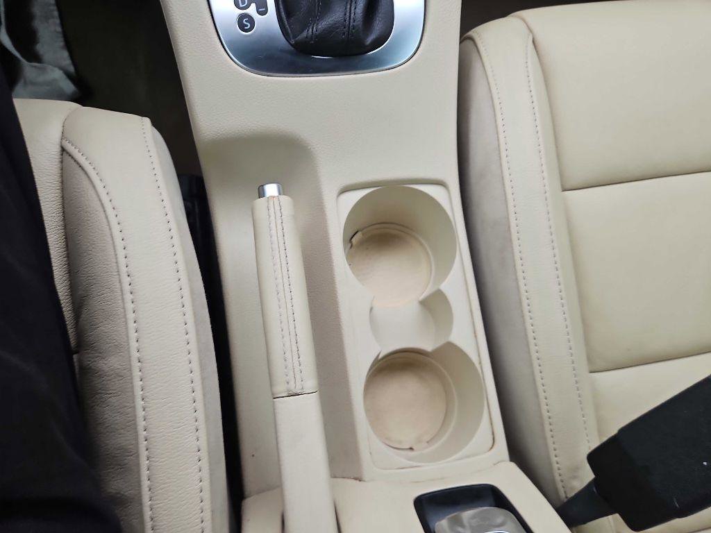 Used 2012 Volkswagen Eos Lux FWD image 20