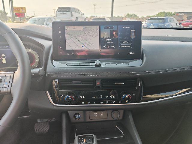 Certified 2026 Nissan Rogue SL AWD/4WD image 21