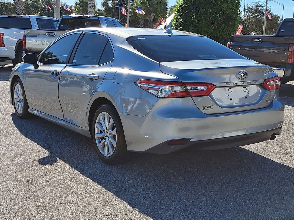 Used 2019 Toyota Camry LE w/ Phone Cable & Charge Package image 4