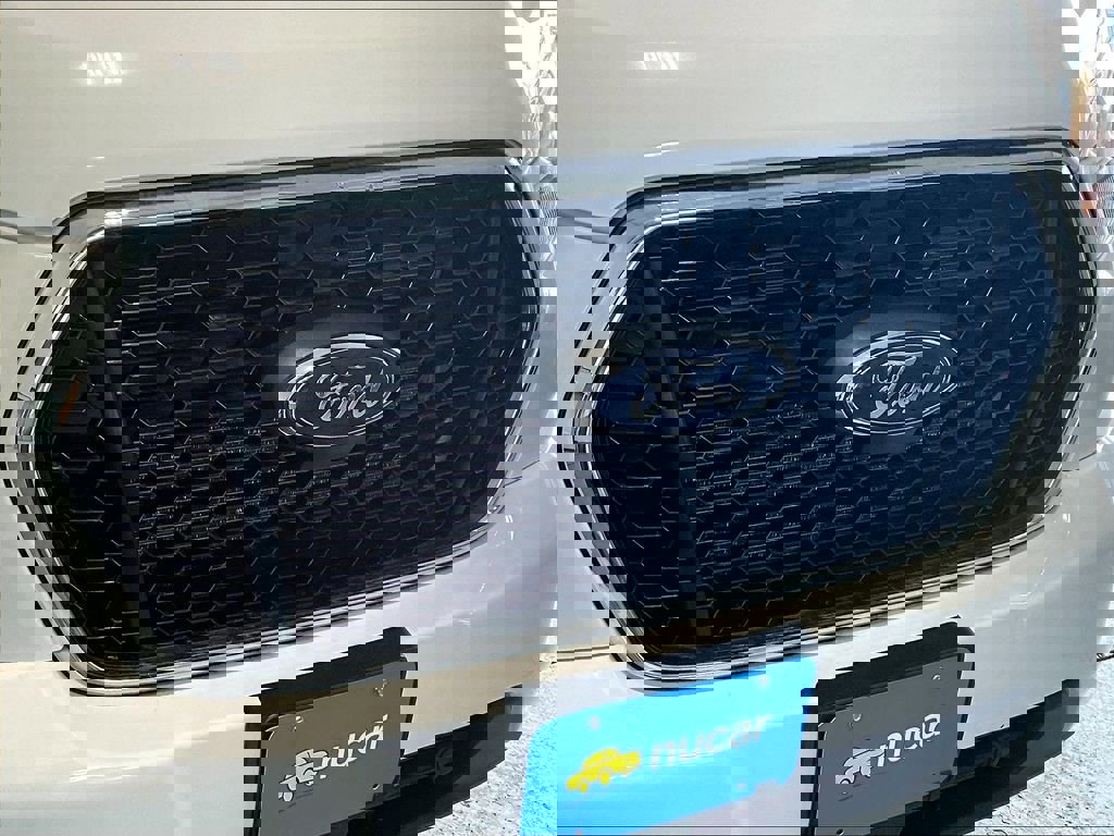 Used 2024 Ford Transit 350 XLT image 28