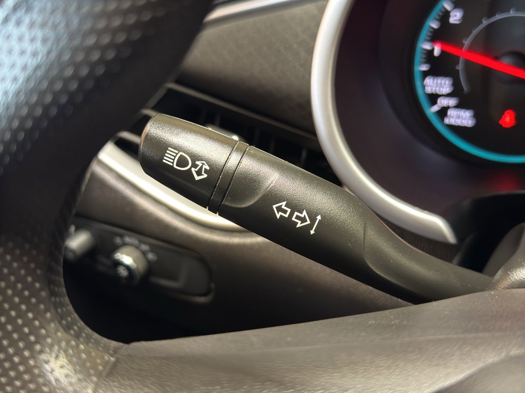 Used 2022 Chevrolet Malibu LT image 21