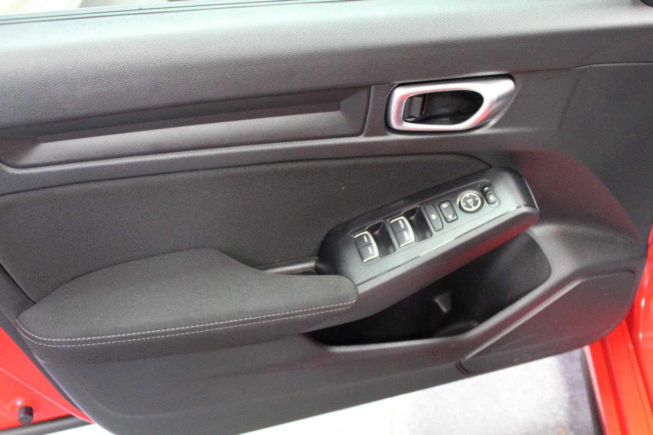 Used 2023 Honda Civic Sport image 18