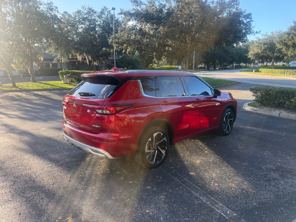 Used 2023 Mitsubishi Outlander SEL AWD/4WD image 8
