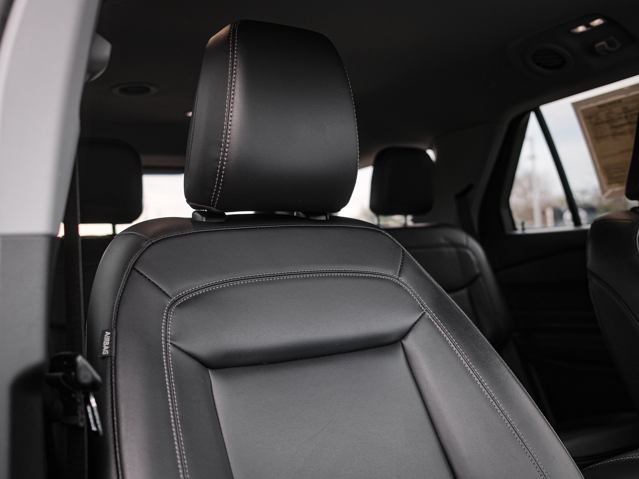 Used 2022 Ford Explorer XLT w/ Equipment Group 202A image 33