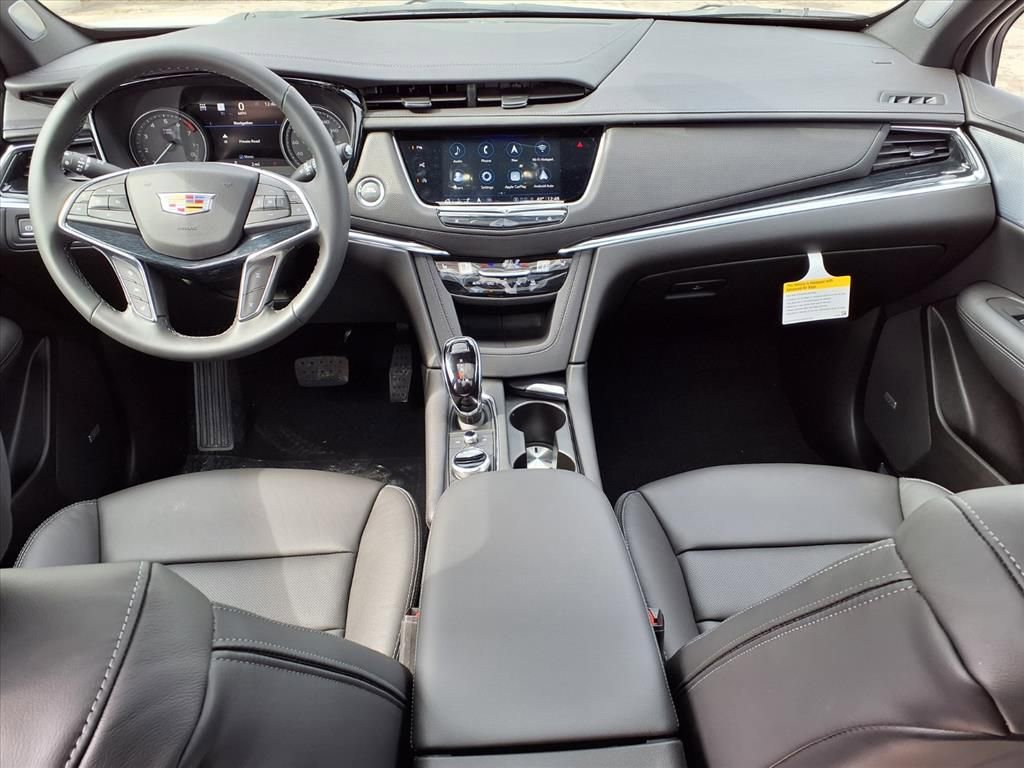 New 2026 Cadillac XT5 Premium Luxury w/ LPO, Floor Liner Package AWD/4WD image 9