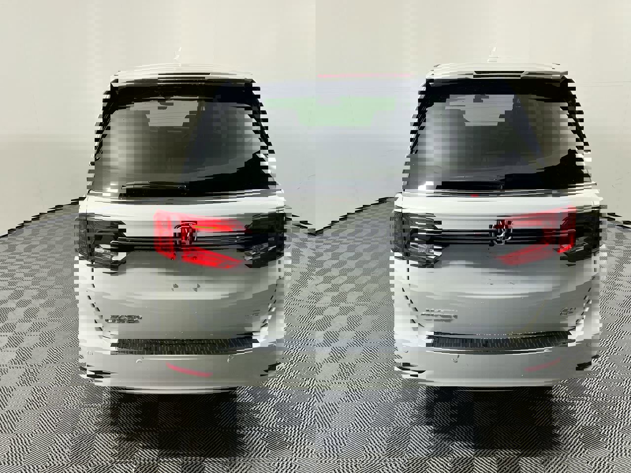 Used 2024 Honda Odyssey Elite image 4