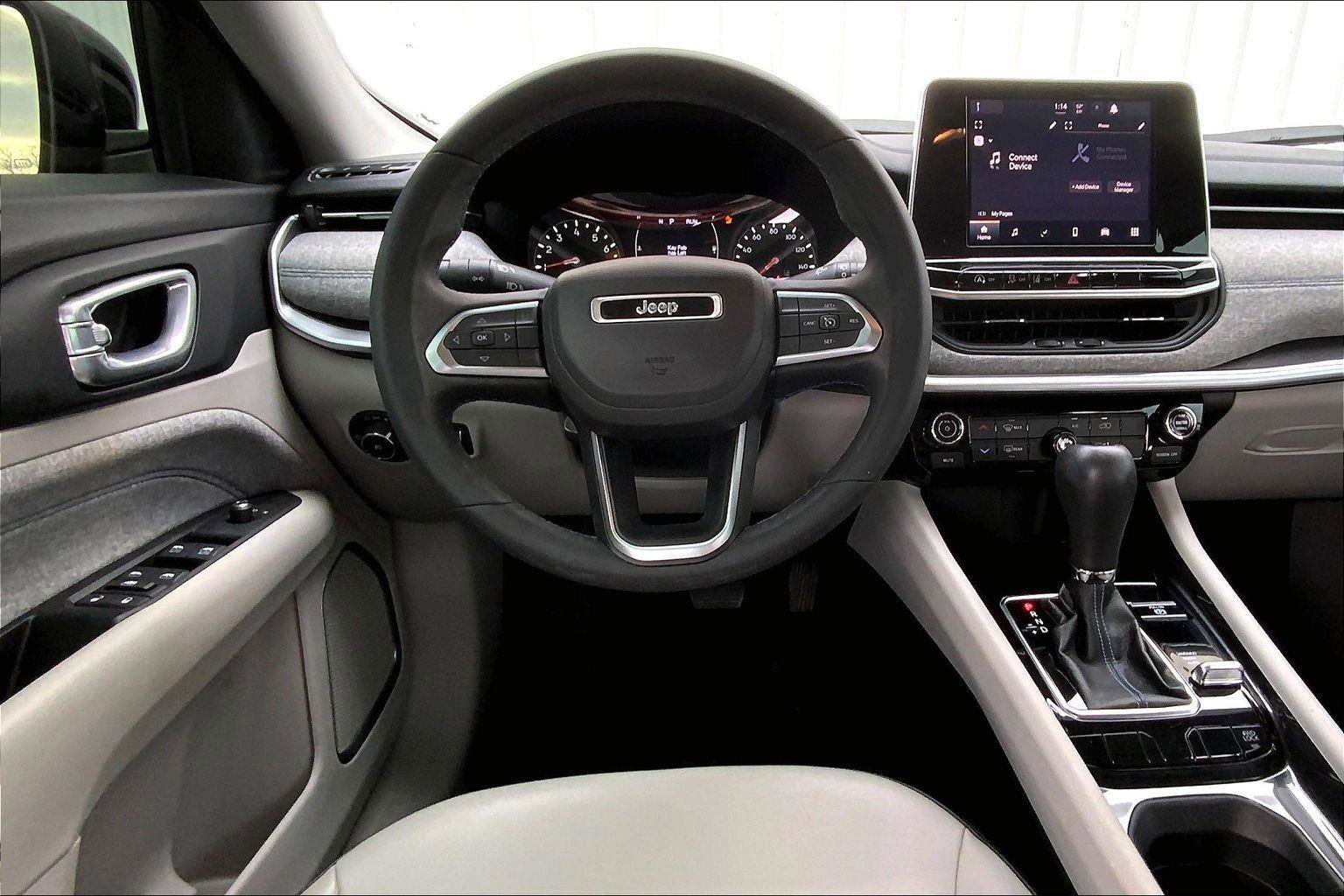 Used 2022 Jeep Compass Latitude image 5