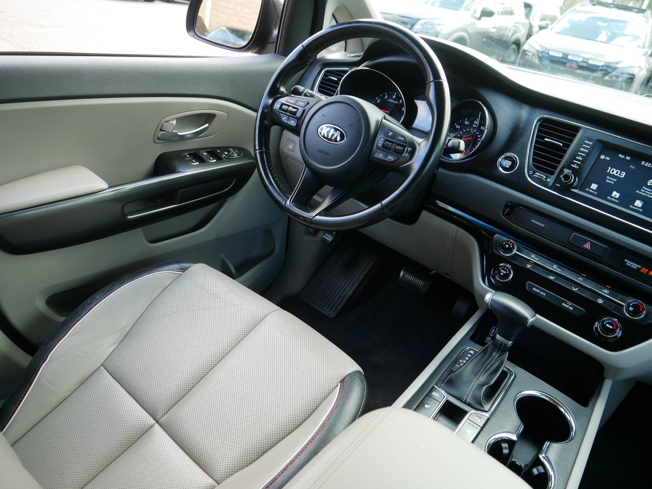 Certified 2019 Kia Sedona EX FWD image 9