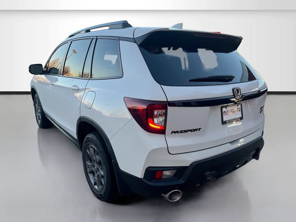 Used 2024 Honda Passport TrailSport image 5
