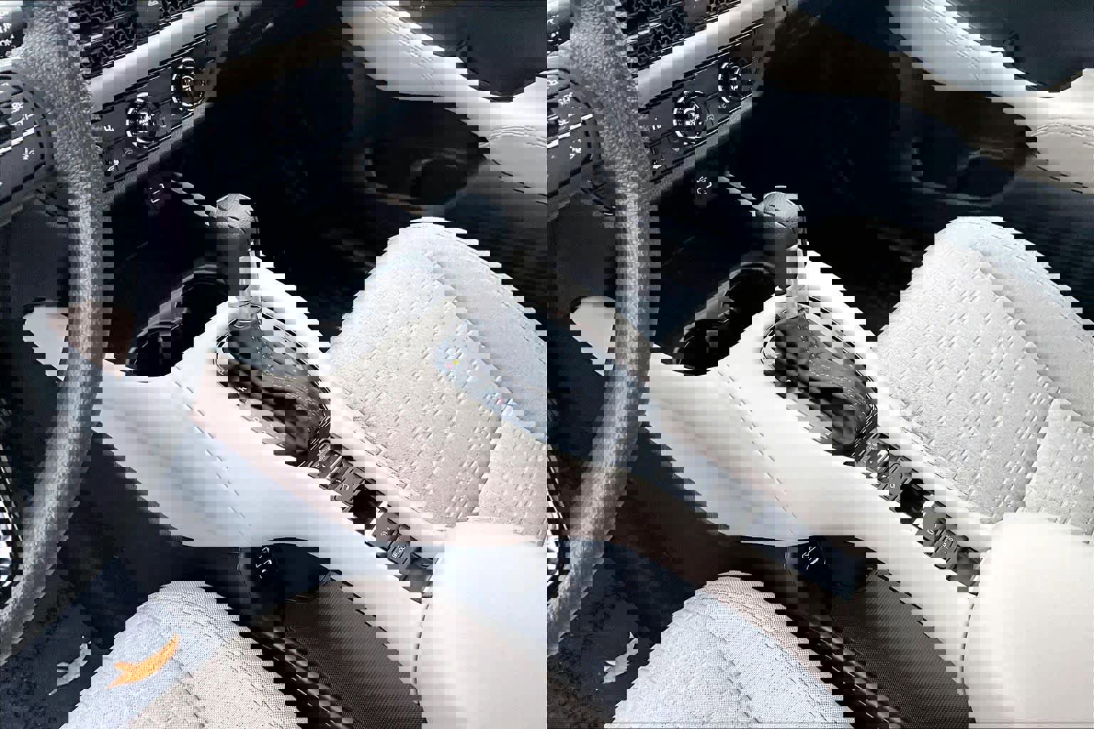 Used 2025 Honda HR-V LX image 16