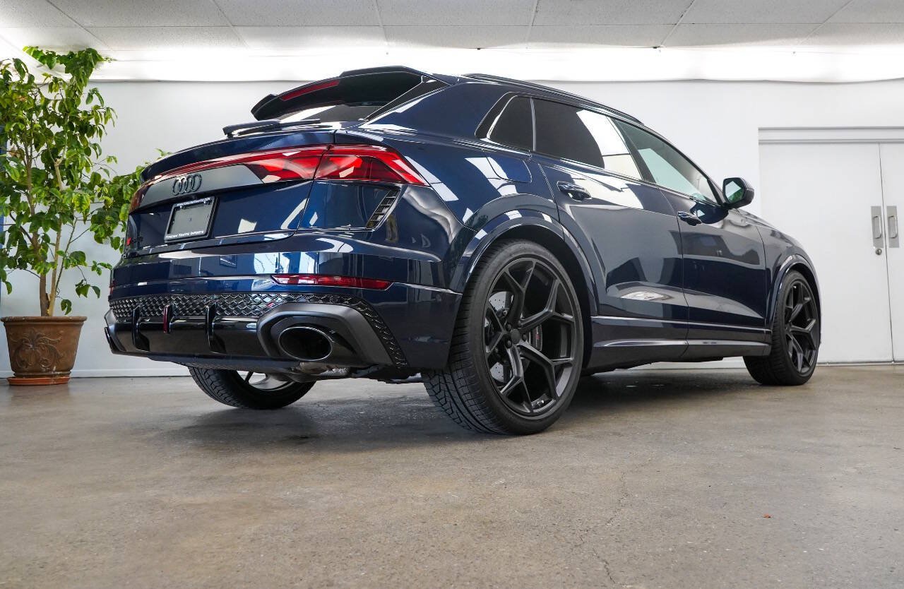 Used 2026 Audi RS Q8 performance AWD/4WD image 38