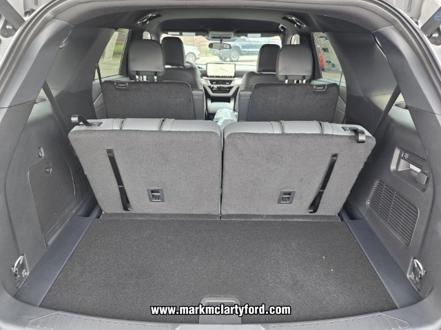 New 2027 Ford Explorer Active w/ Active Comfort Package RWD image 13