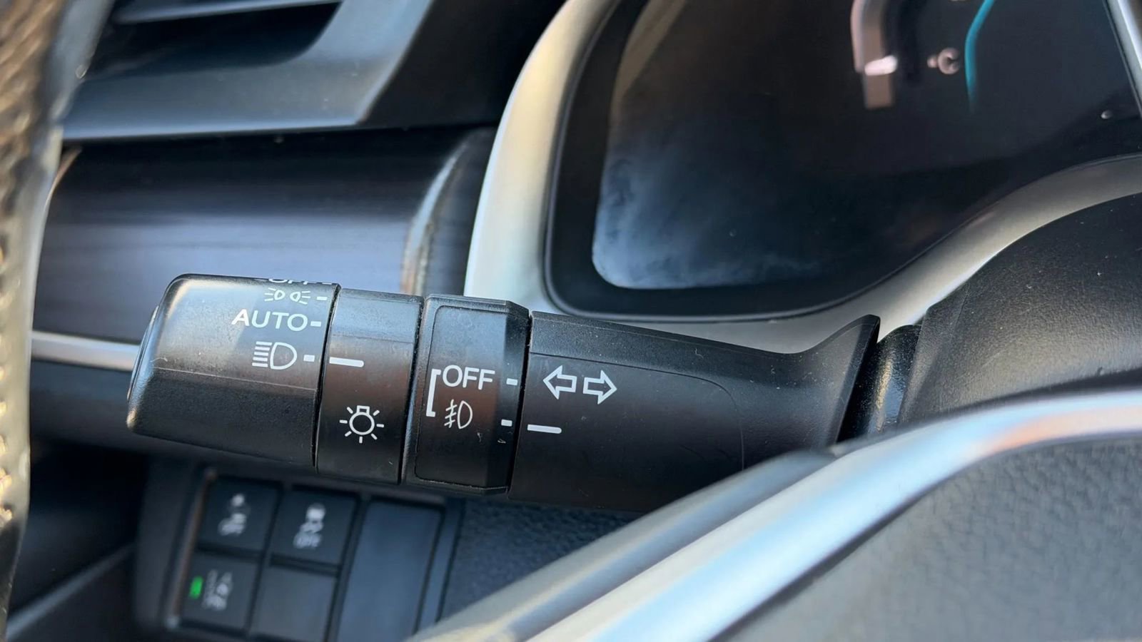 Used 2020 Honda Civic EX-L image 33