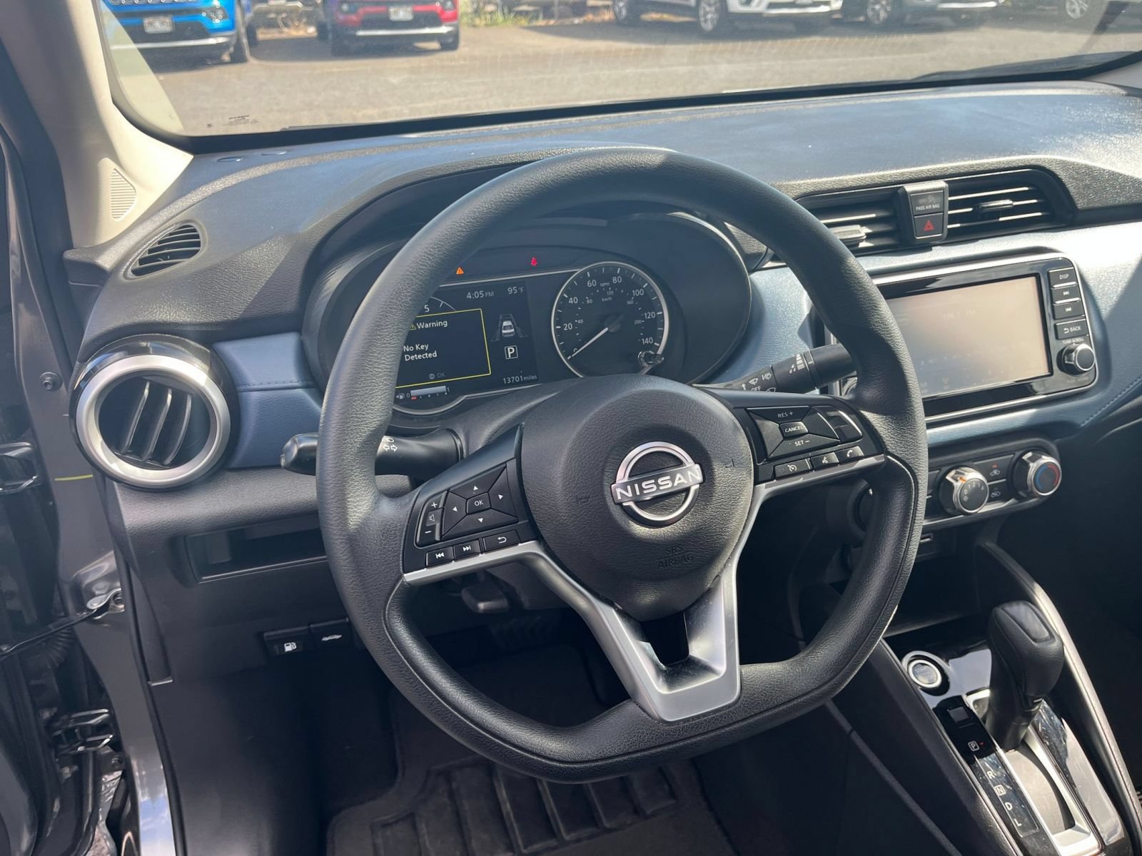 Used 2025 Nissan Versa SV FWD image 32