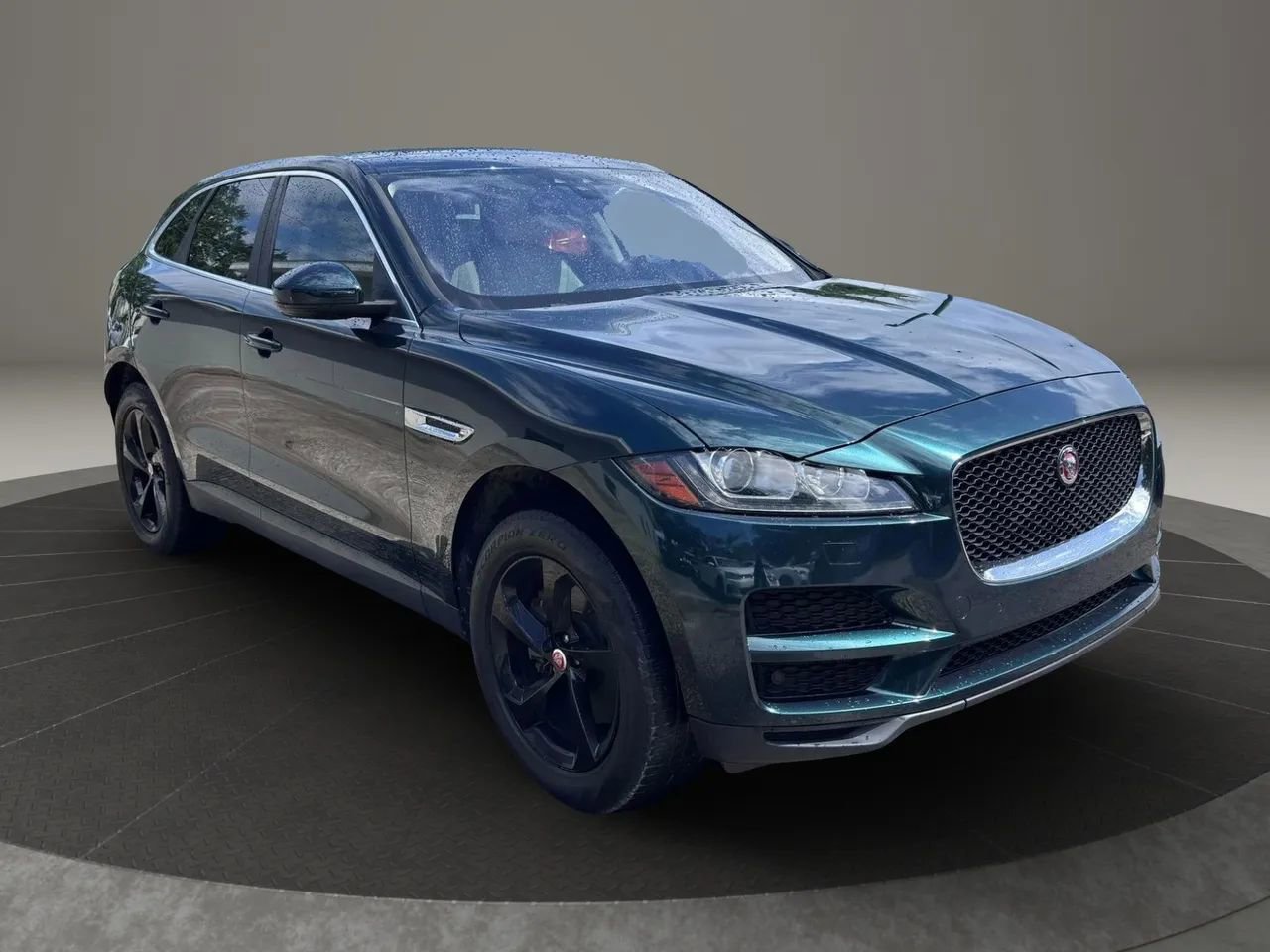 Used 2017 Jaguar F-PACE Prestige image 7