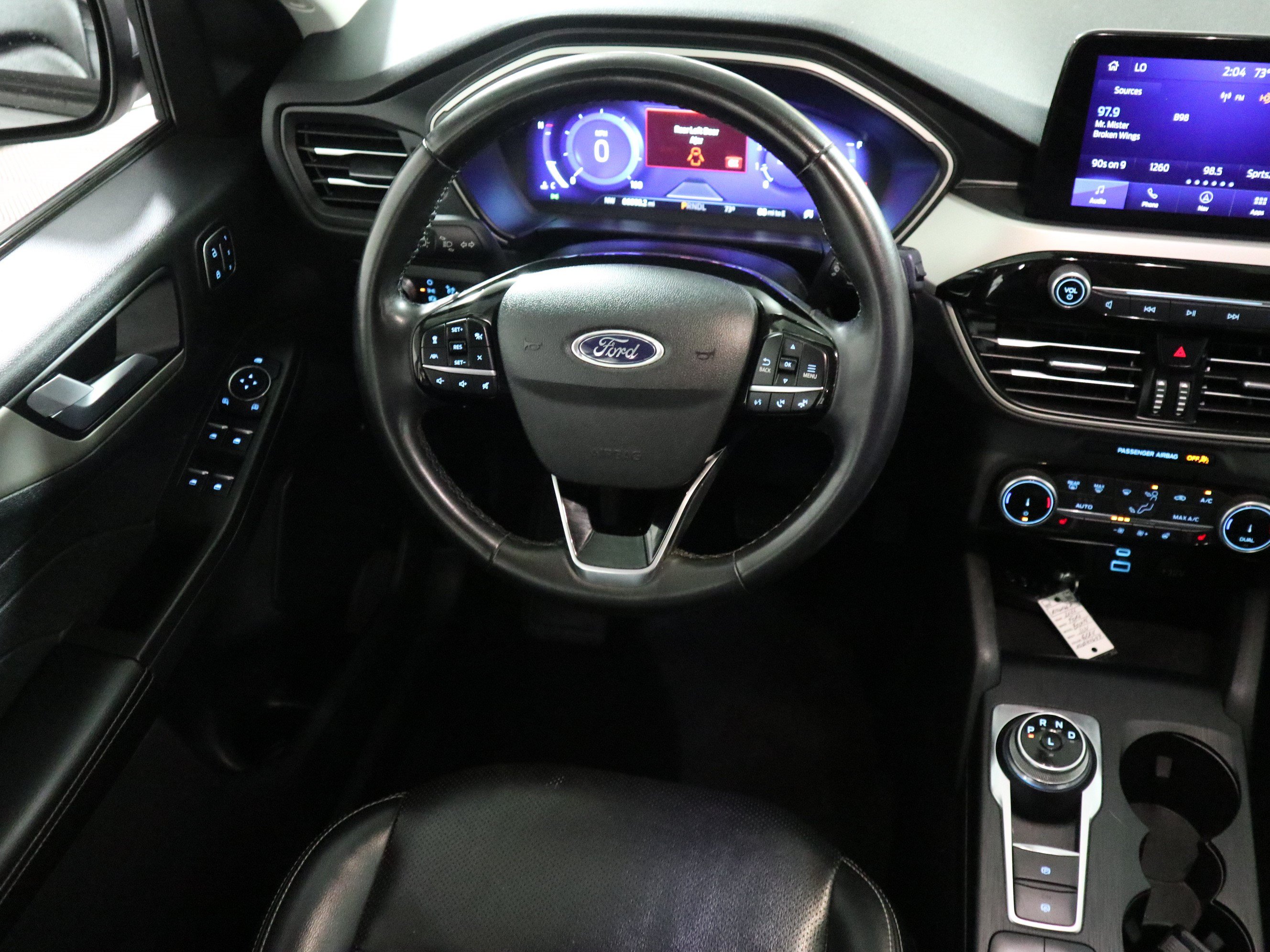 Used 2022 Ford Escape SEL w/ Technology Package AWD/4WD image 16