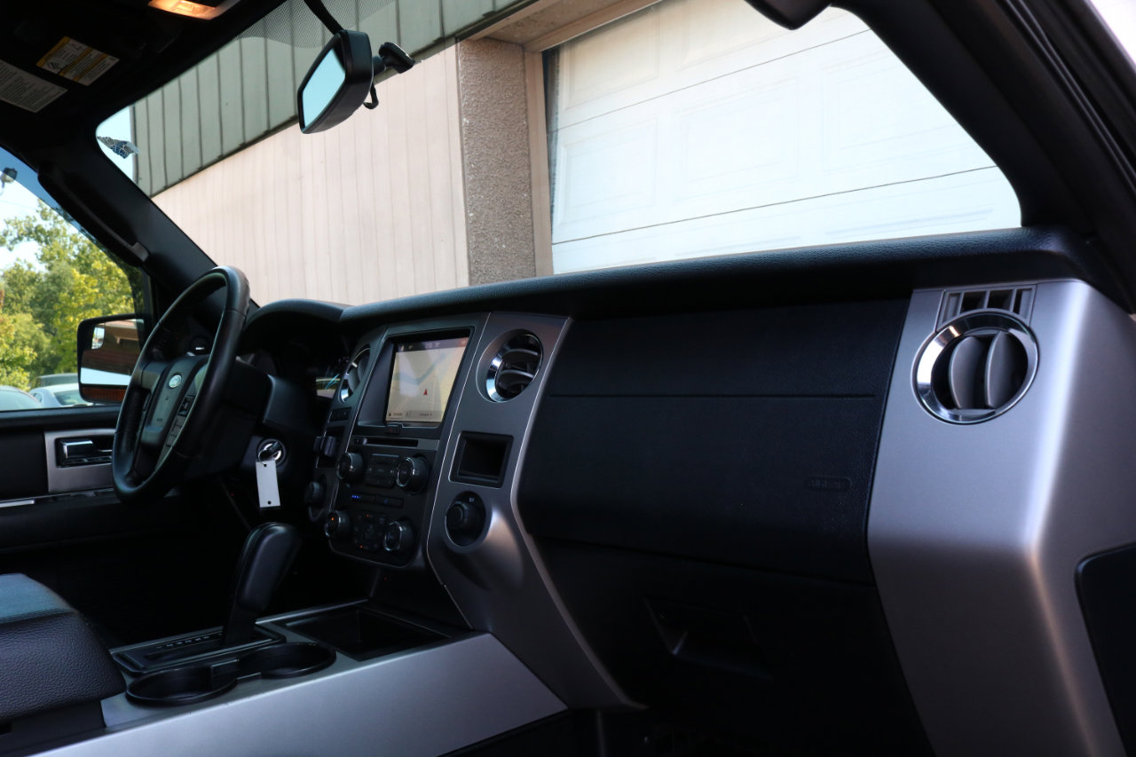 Used 2017 Ford Expedition XLT w/ Equipment Group 202A image 50